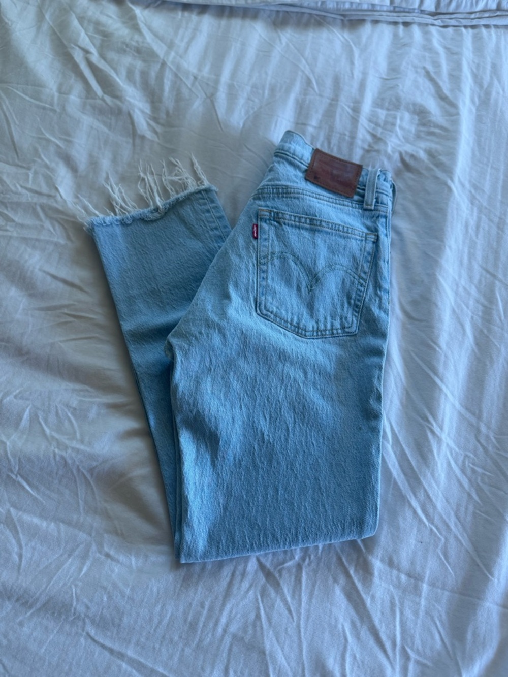 Levi 501 Jeans - Picture 2 of 6